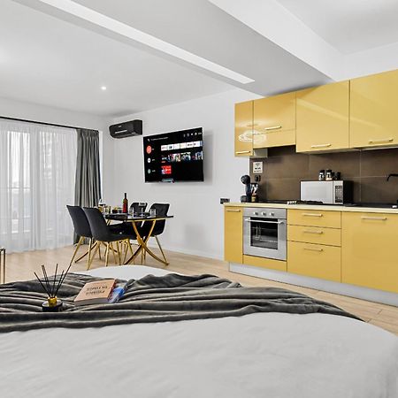 Central Deluxe By Rh Living Βουκουρέστι Εξωτερικό φωτογραφία