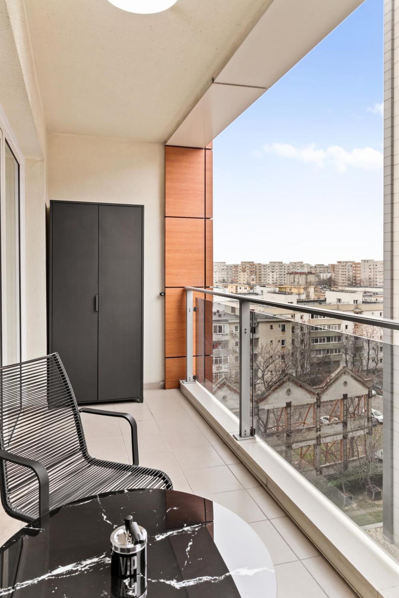 Central Deluxe By Rh Living Βουκουρέστι Εξωτερικό φωτογραφία