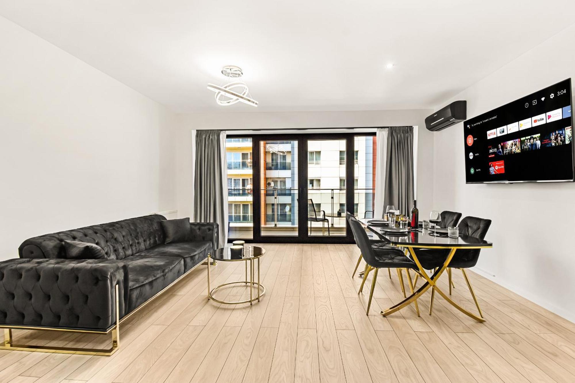 Central Deluxe By Rh Living Βουκουρέστι Εξωτερικό φωτογραφία