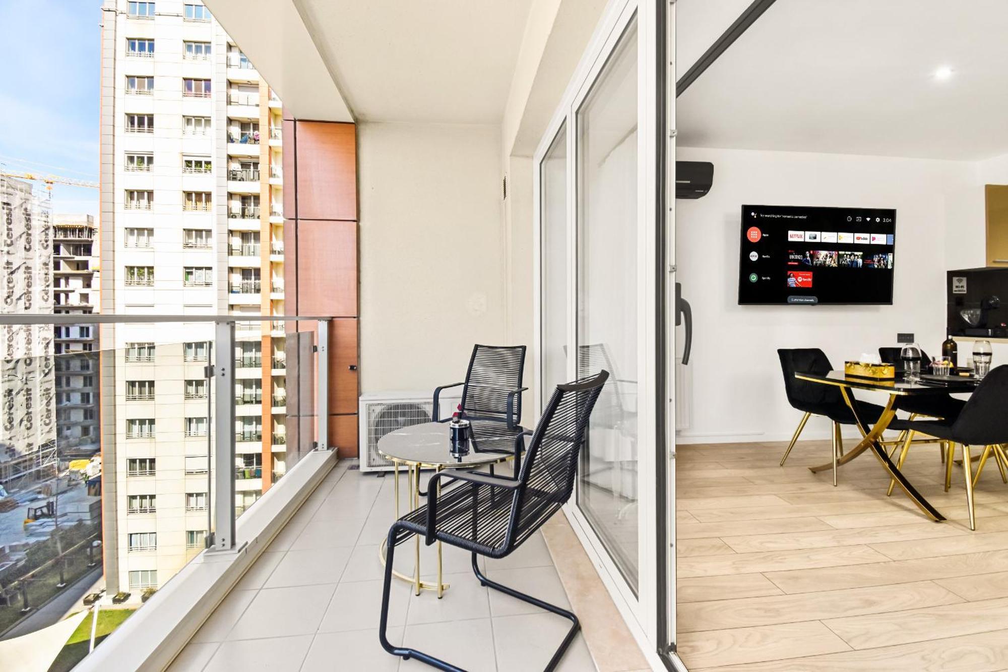 Central Deluxe By Rh Living Βουκουρέστι Εξωτερικό φωτογραφία
